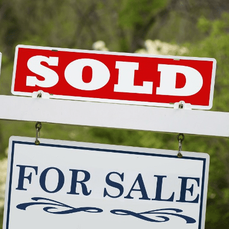 A sold for sale sign